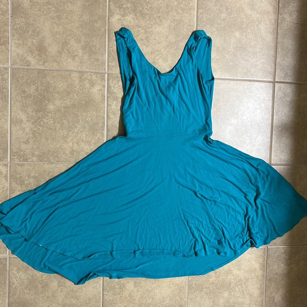M gorgeous blue fit & flare flouncy dress. Very stretchy.